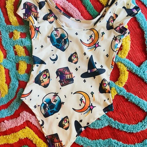 Gypsy Warrior Vintage Colorful Graphic Bodysuit Halloween Witchy - Picture 2 of 4